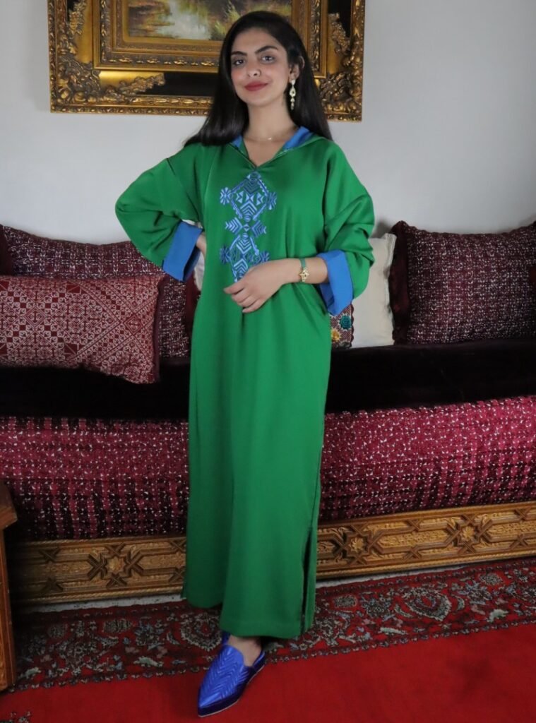 Chemise Boutonnée Crème De Soie Verte Et Noire 100% Soie - Taille L - Neuf Sans étiquettes